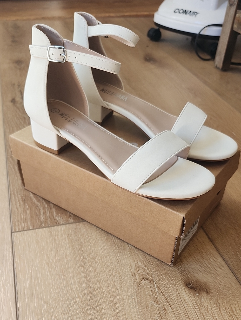 Low Block Heel Sandals, Girls 3